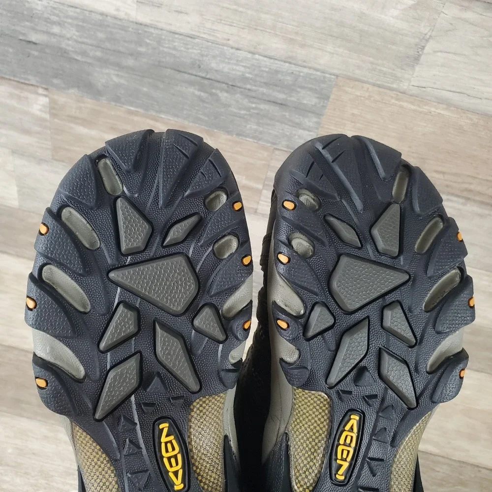Keen Voyageur Mens Hiking Shoes Sz 8 Lace Up Low Top Round Toe Work Hiking